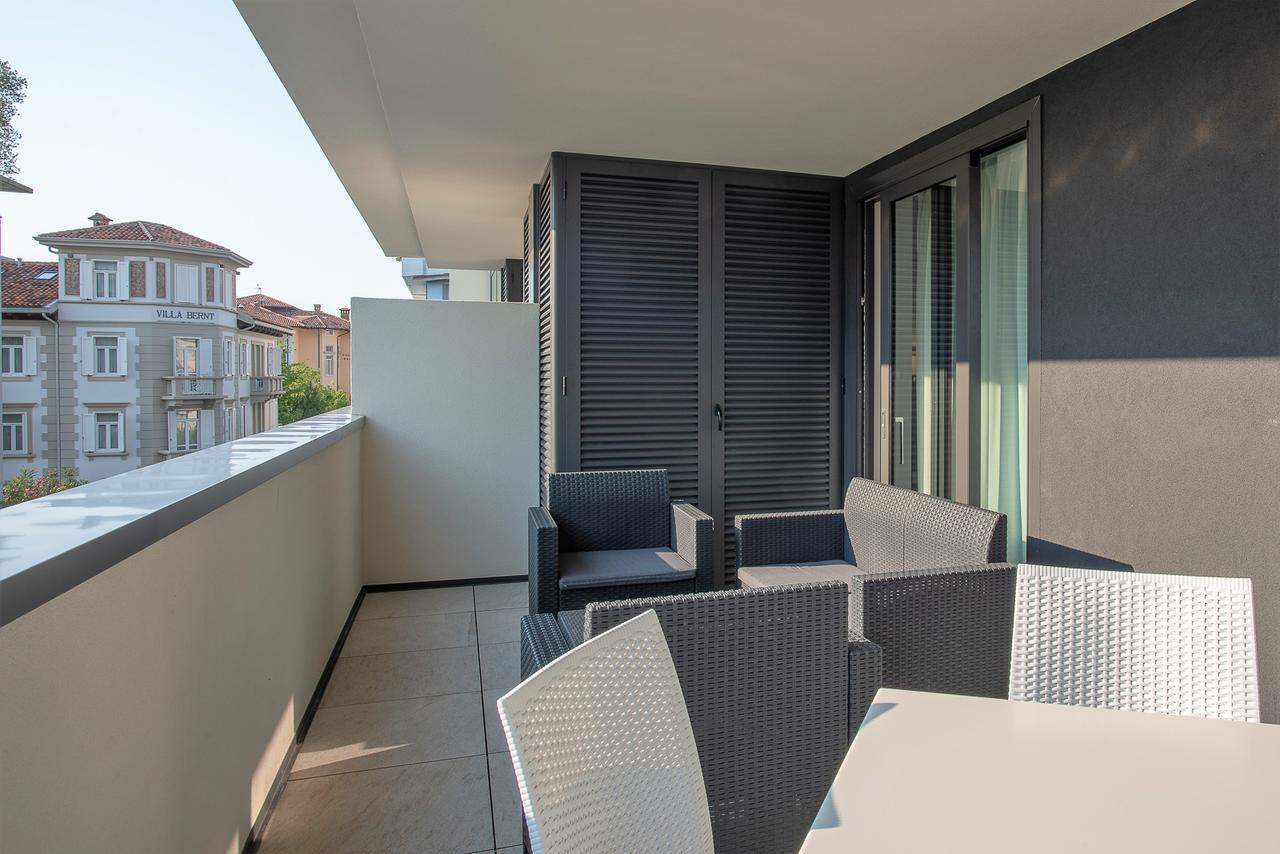 Aparthotel Miramare Grado Buitenkant foto