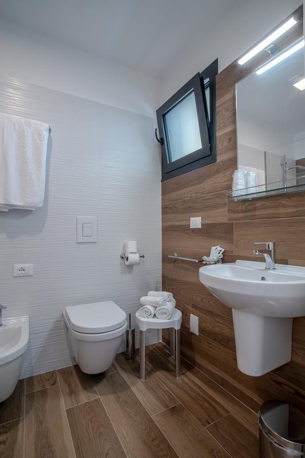 Aparthotel Miramare Grado Buitenkant foto